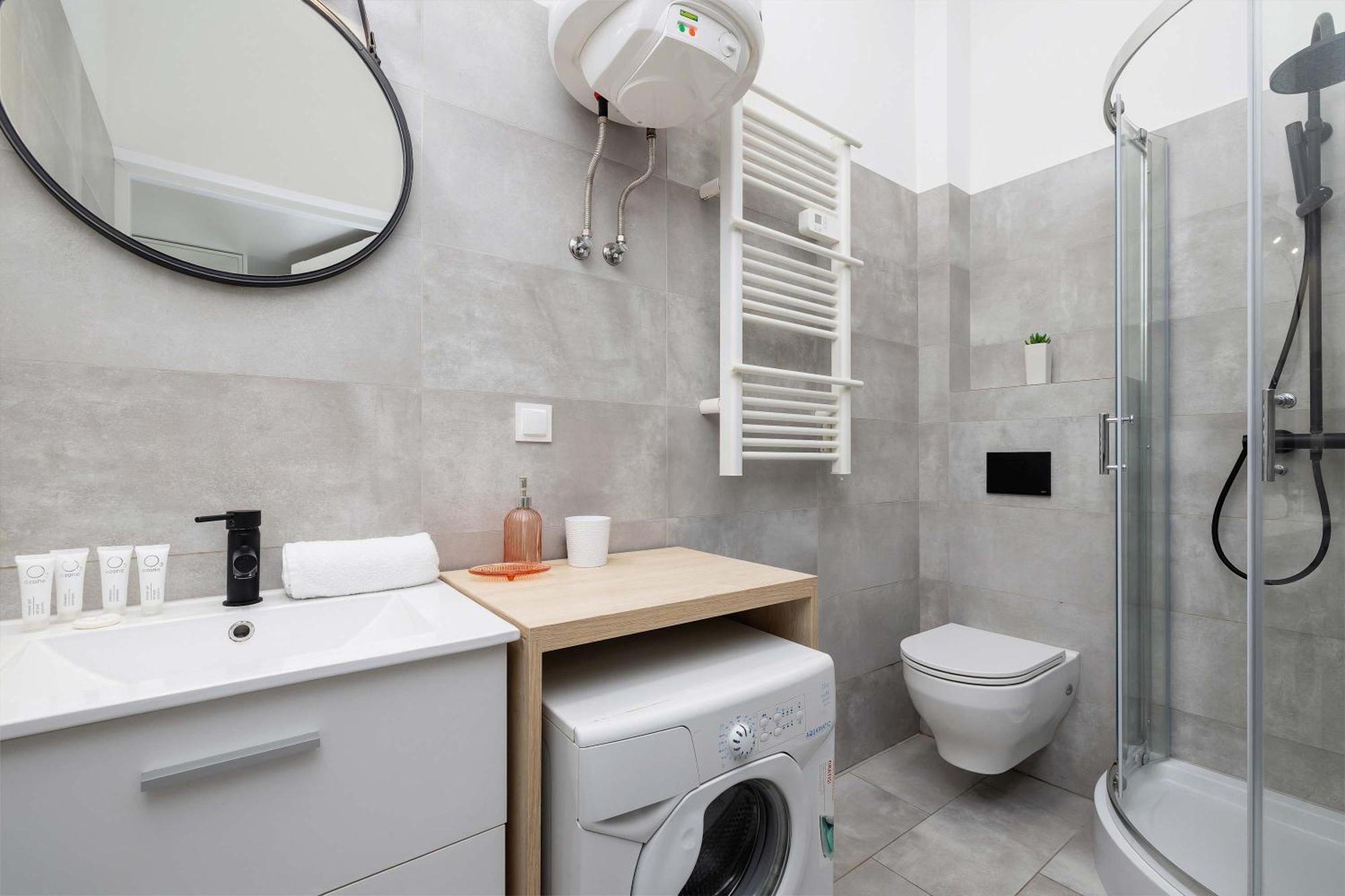 Cozy On Mickiewicza Street In Close To The Old Town By Renters Krakau
