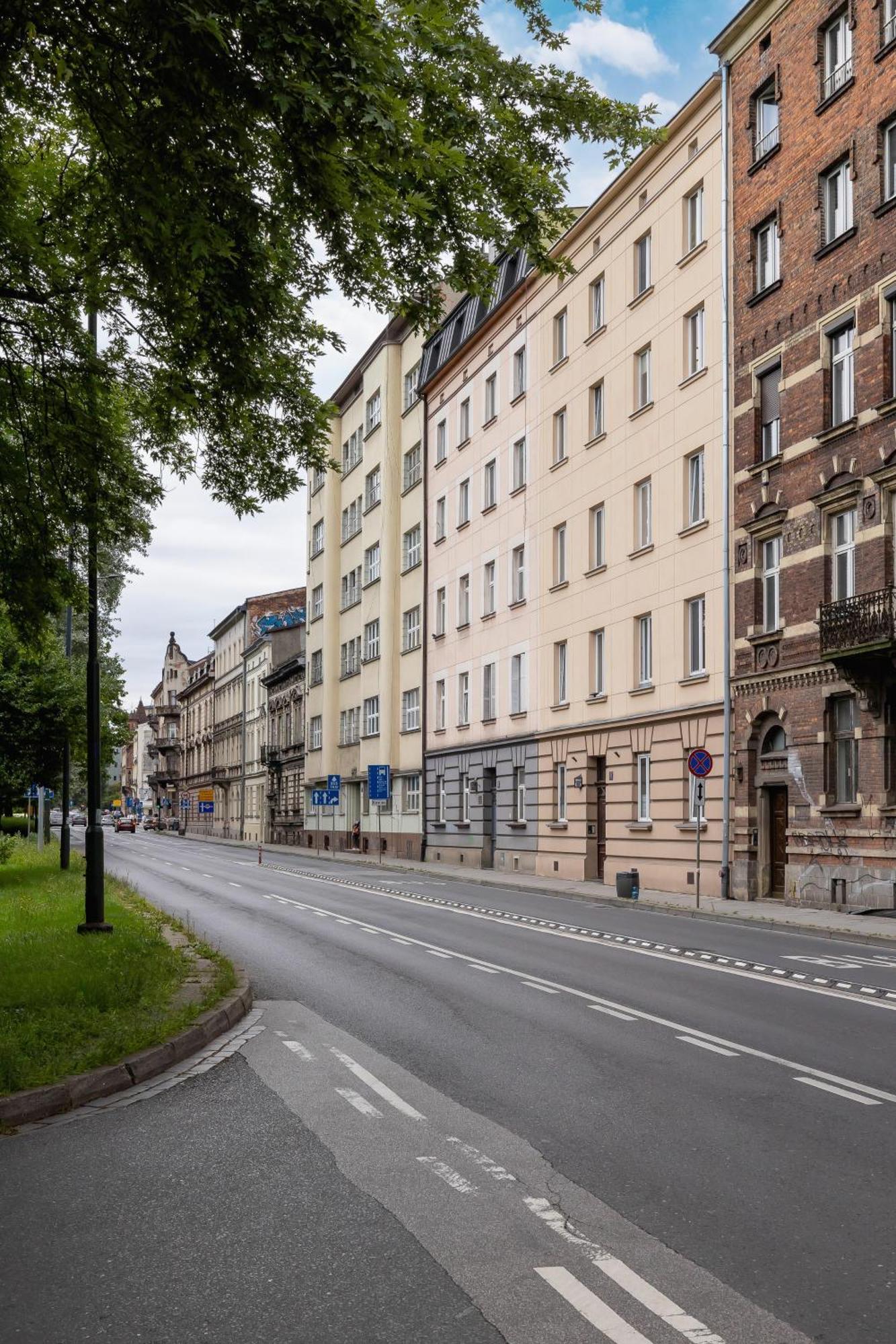 Cozy On Mickiewicza Street In Close To The Old Town By Renters *